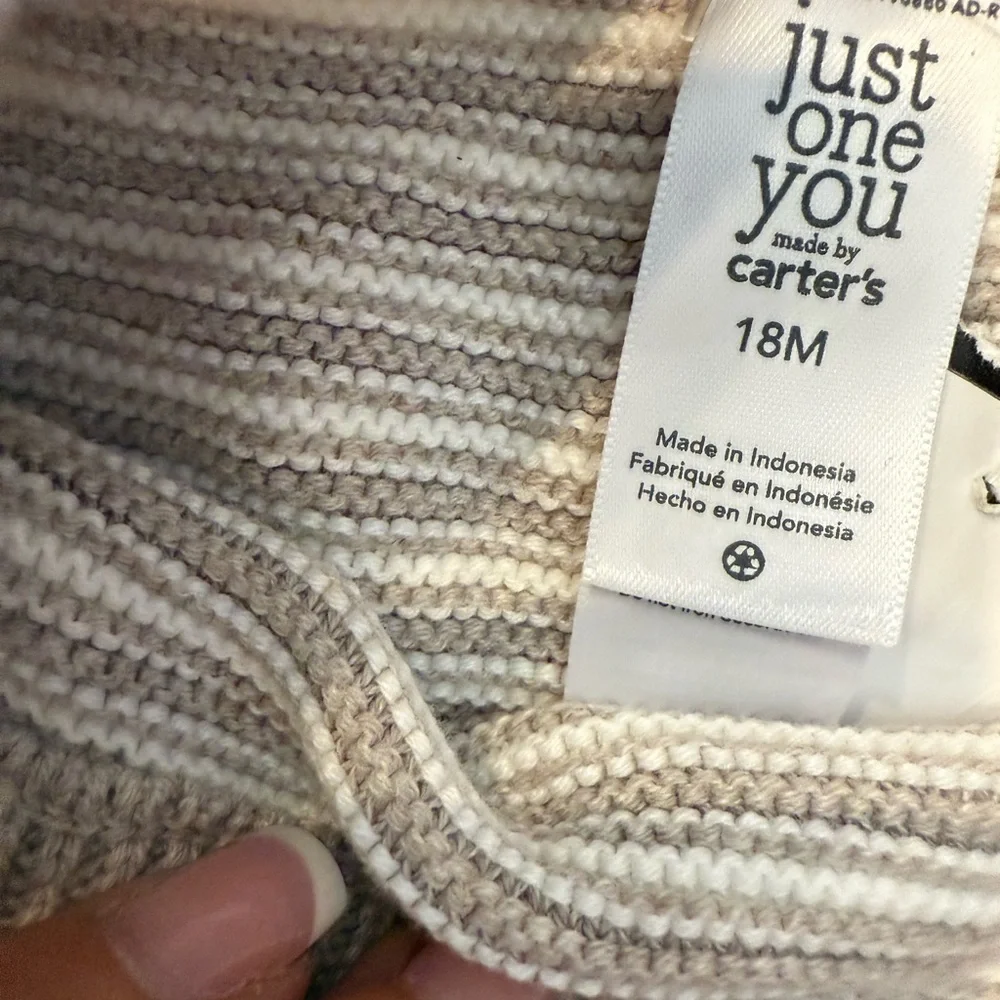 Carter's‎ Beige Knit Sweater with Pocket - Picture 4 of 4